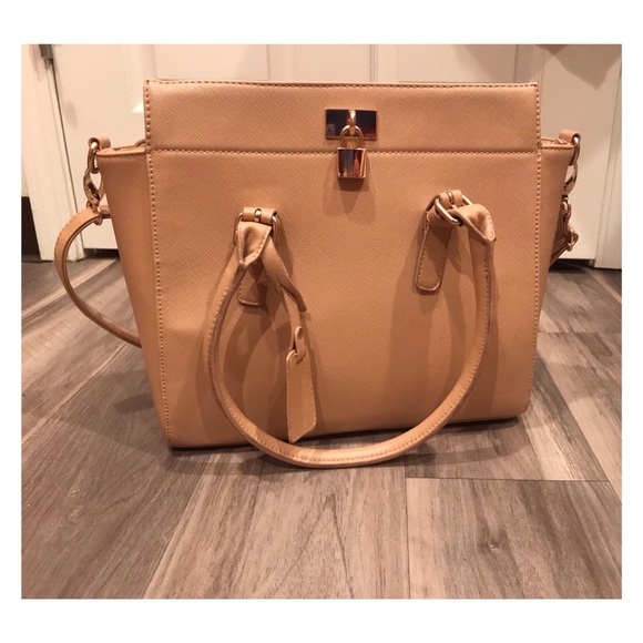 Andrea Handbags - ANDREA Hand Bag